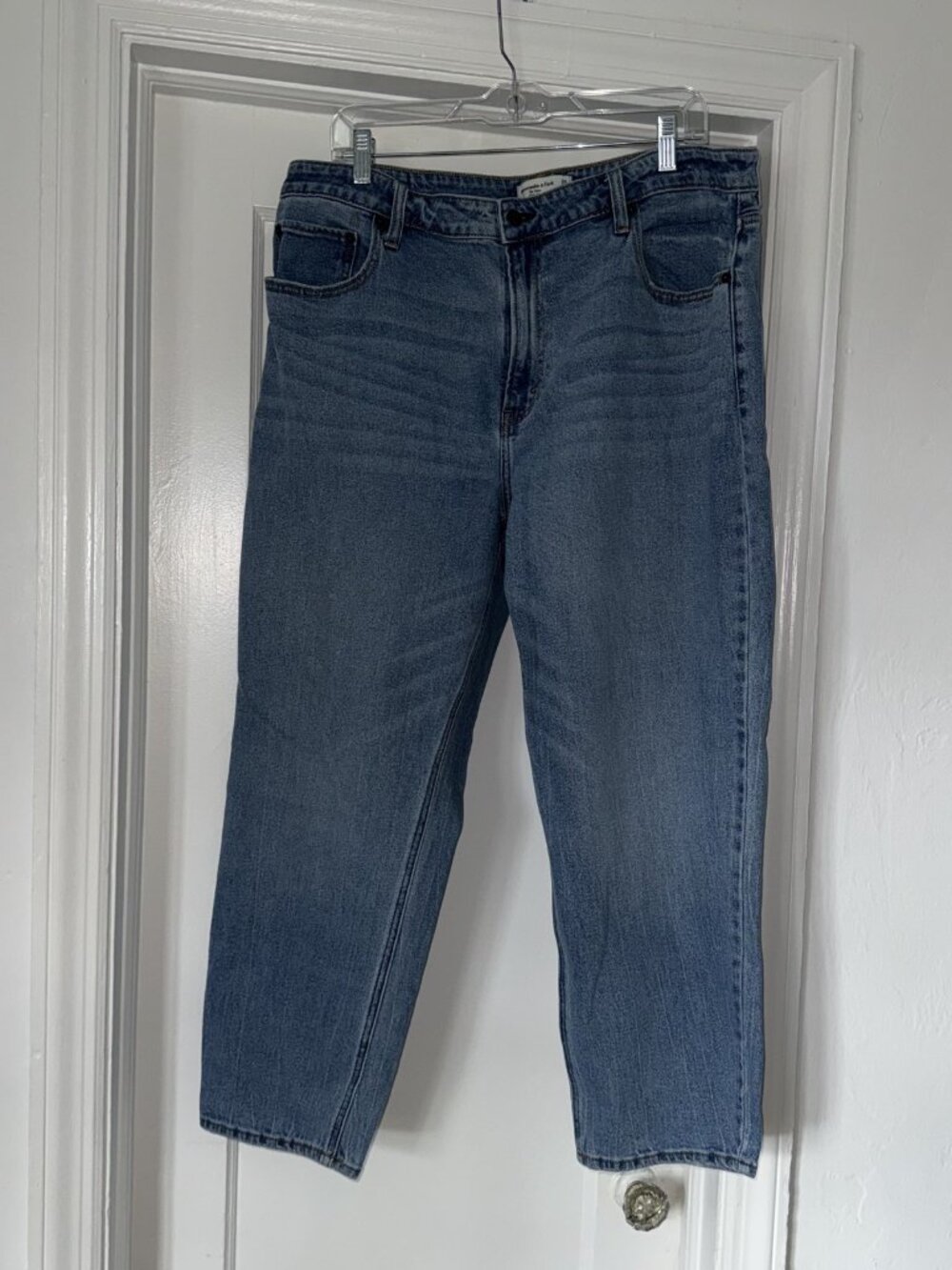 Abercrombie Curve Love The Mom High Rise Jeans 18R/34 Blue